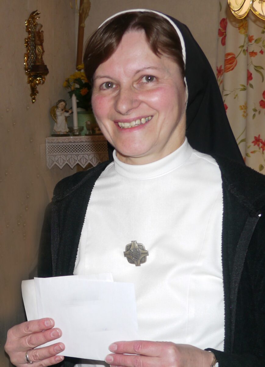 Altkleidersammlung für Schwester Diane