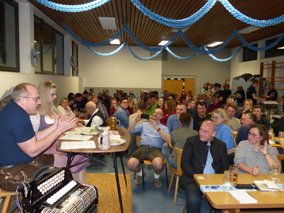 Tolle Stimmung beim Starkbierfest der Feuerwehr Kohlberg