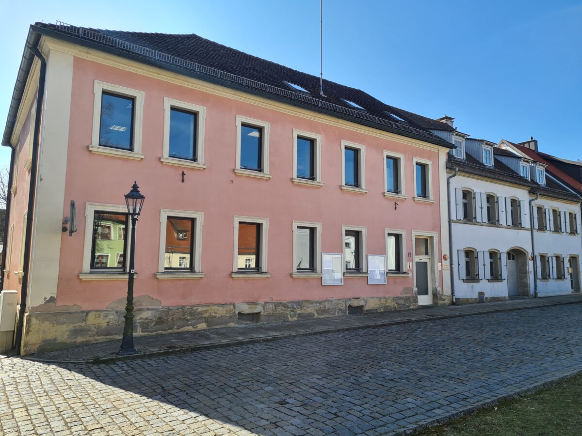 Bauausschuss: Verwaltungsgebäude entstehen in Massivbauweise