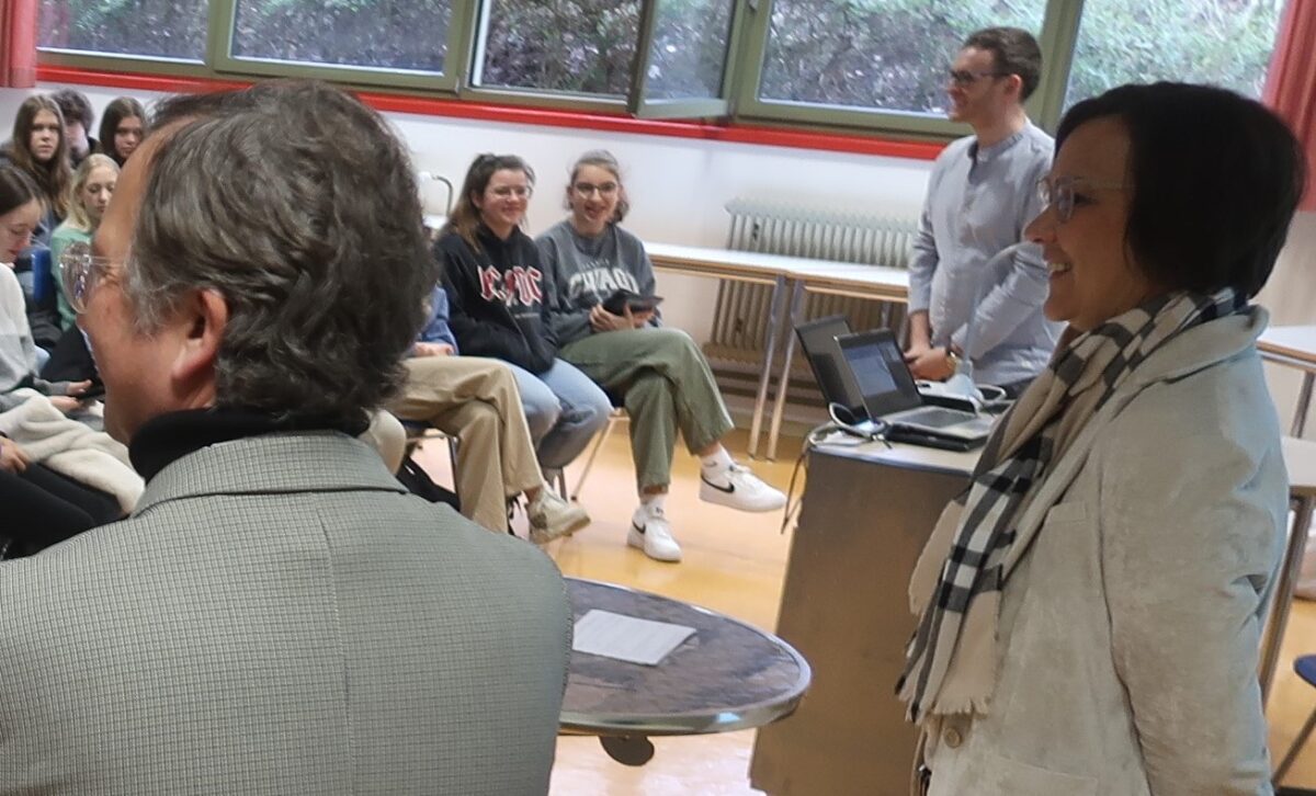 Powerfrau besucht Elly-Heuss-Gymnasium