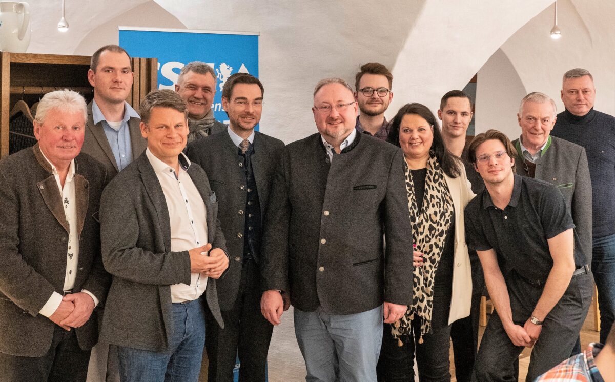 Wechsel an der Spitze der CSU Stadtmitte: Dietmar Auer löst Eva Nitsche ab