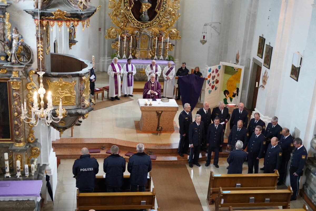 Gedenkgottesdienst für Polizeibeamte aus Ostbayern