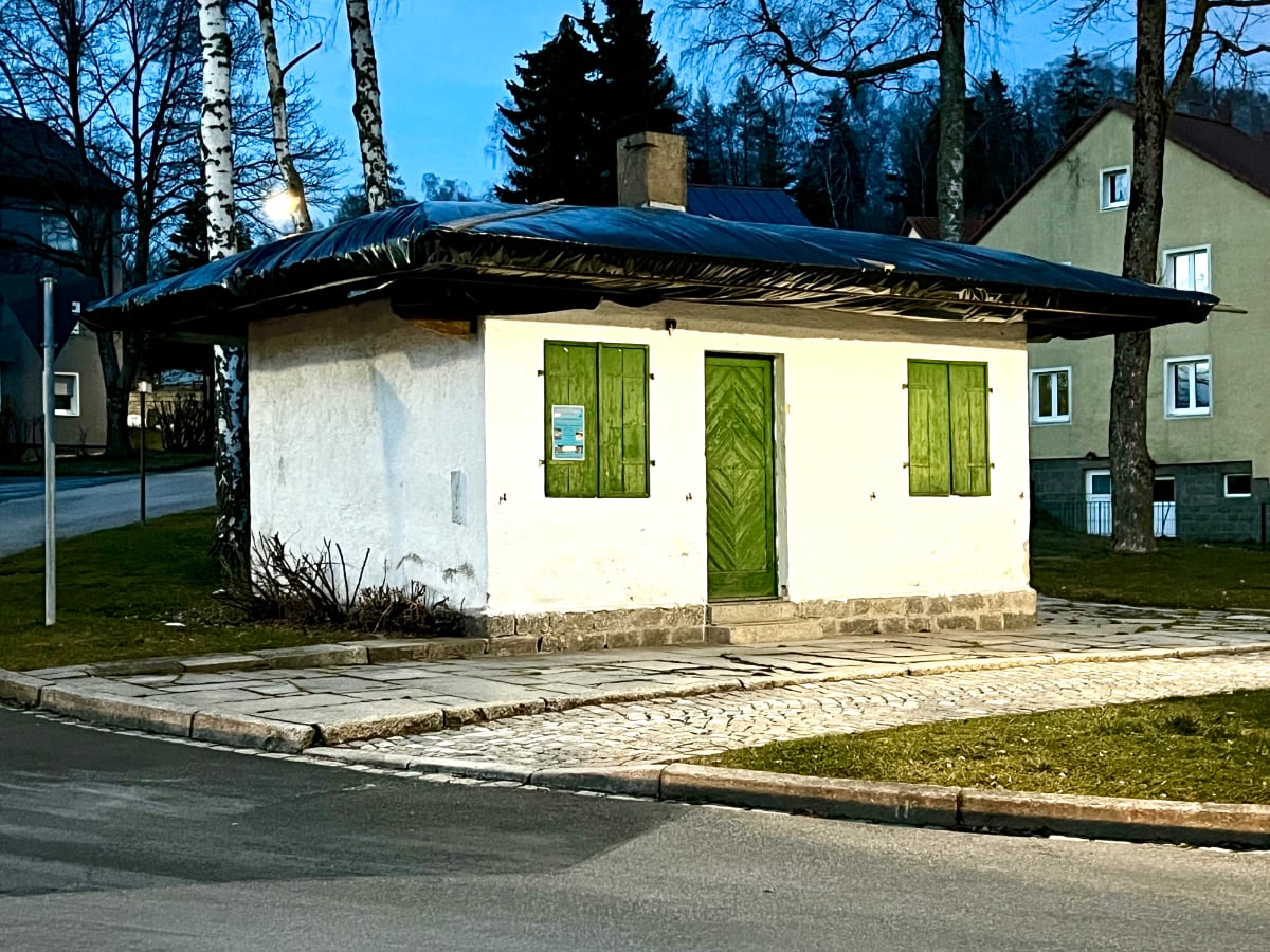 Der denkmalgeschützte Kiosk in Flossenbürg wird heuer noch saniert