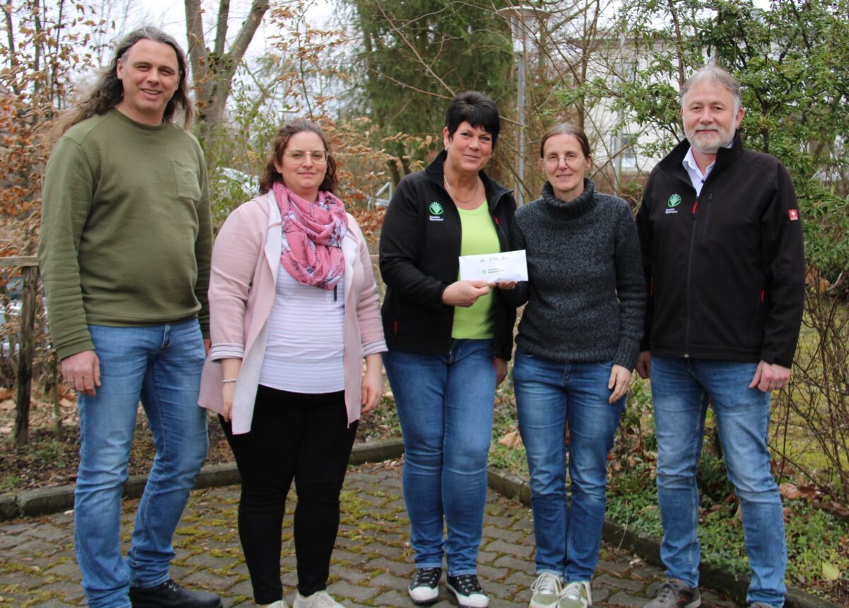 Landfrauen spenden an die Ambulante Palliativ-Versorgung