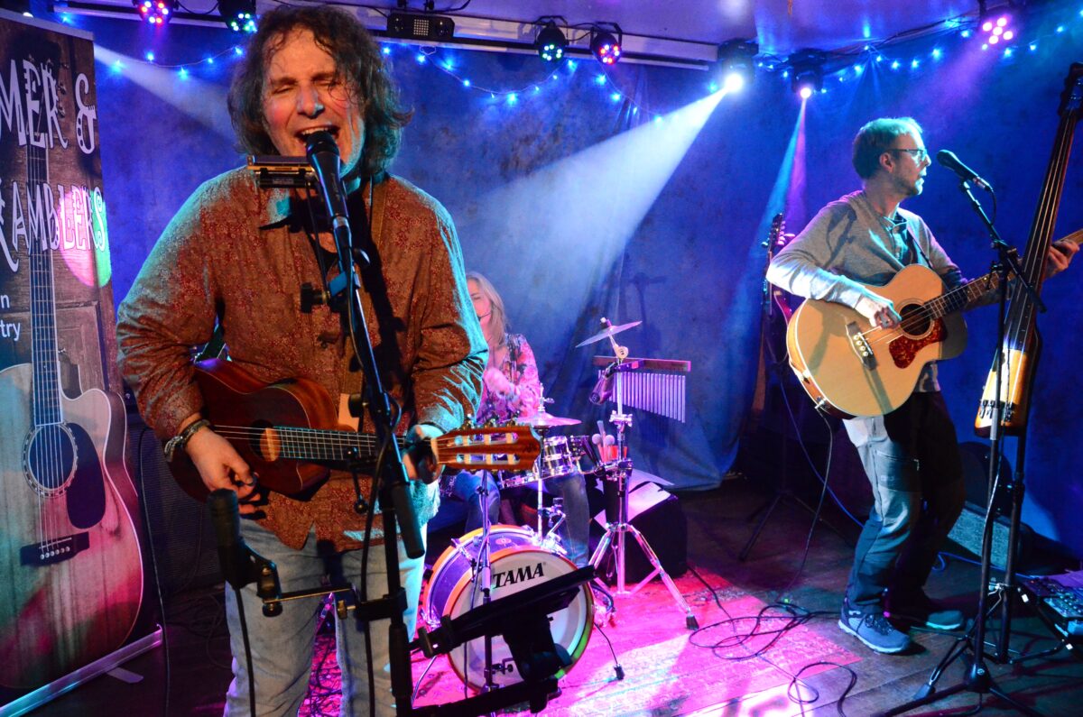 „Stefan Sommer & The Southside Ramblers“ versprühen Americana und Country Spirit