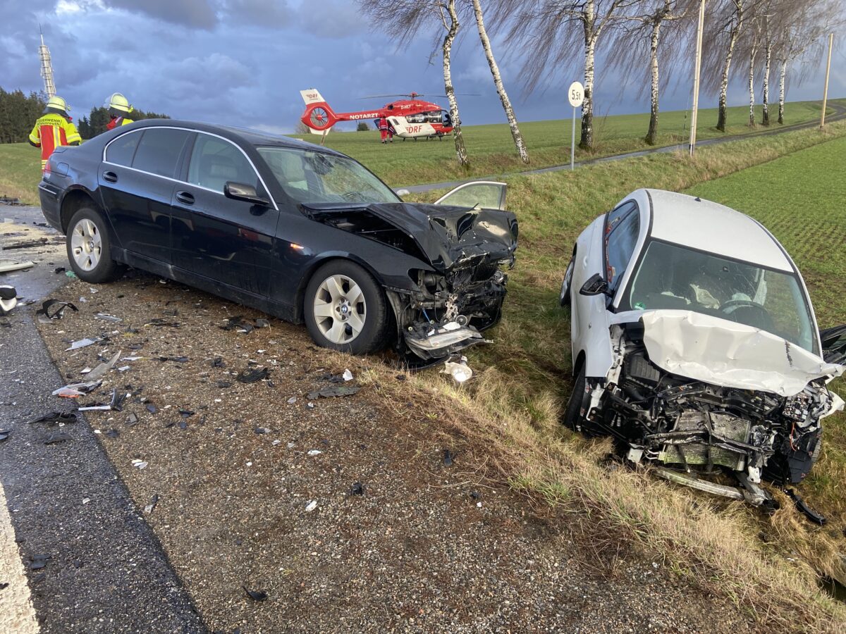 [Update] Tödlicher Verkehrsunfall auf der B22