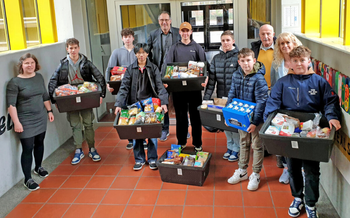 Hans-Scholl-Realschule macht sich für die ‚Tafel‘ stark