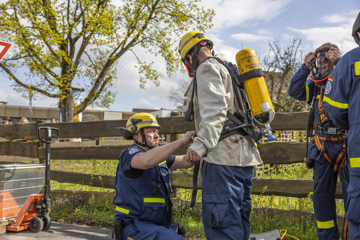 Zur Stelle, wenn es brenzlig wird: THW 24 Stunden im Einsatz