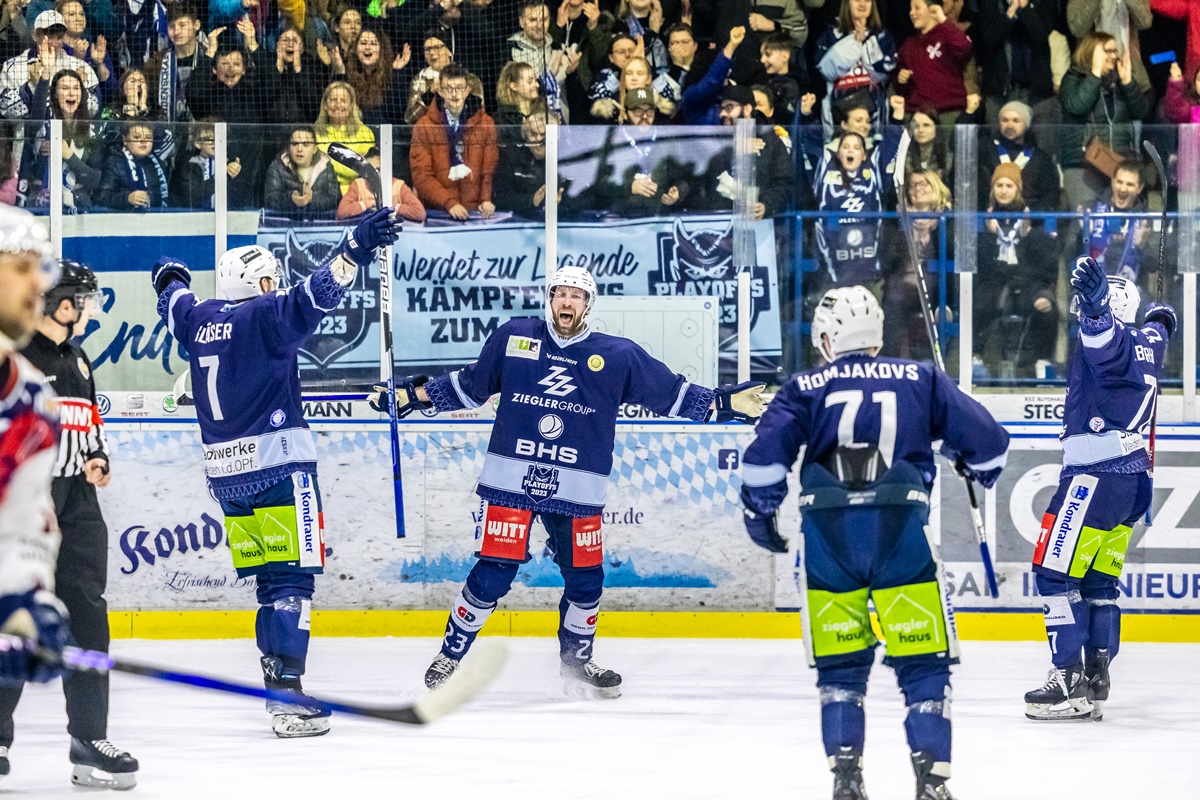 Behalten die Blue Devils Weiden ihre weiße Weste?