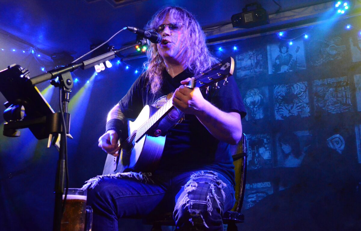 Mathias „Lemmy“ Kiener surft den Rockolymp