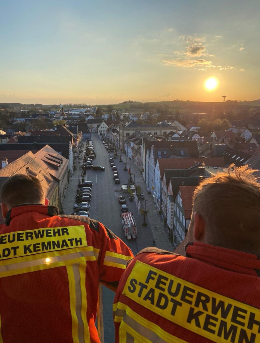 Über den Dächern der Stadt: Kemnather Wehr steigt auf den Kirchturm