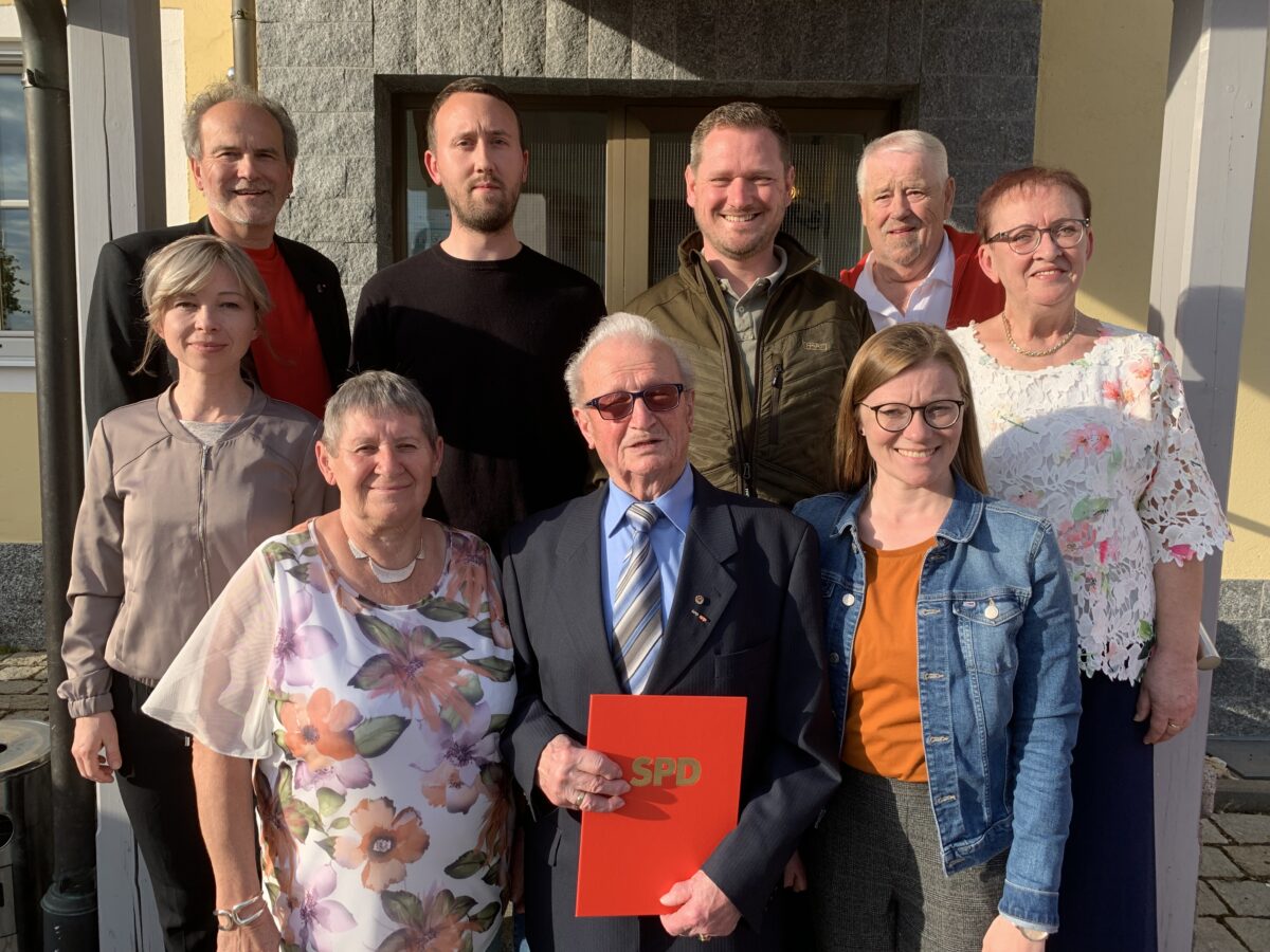 SPD zeichnet verdiente Mitglieder aus