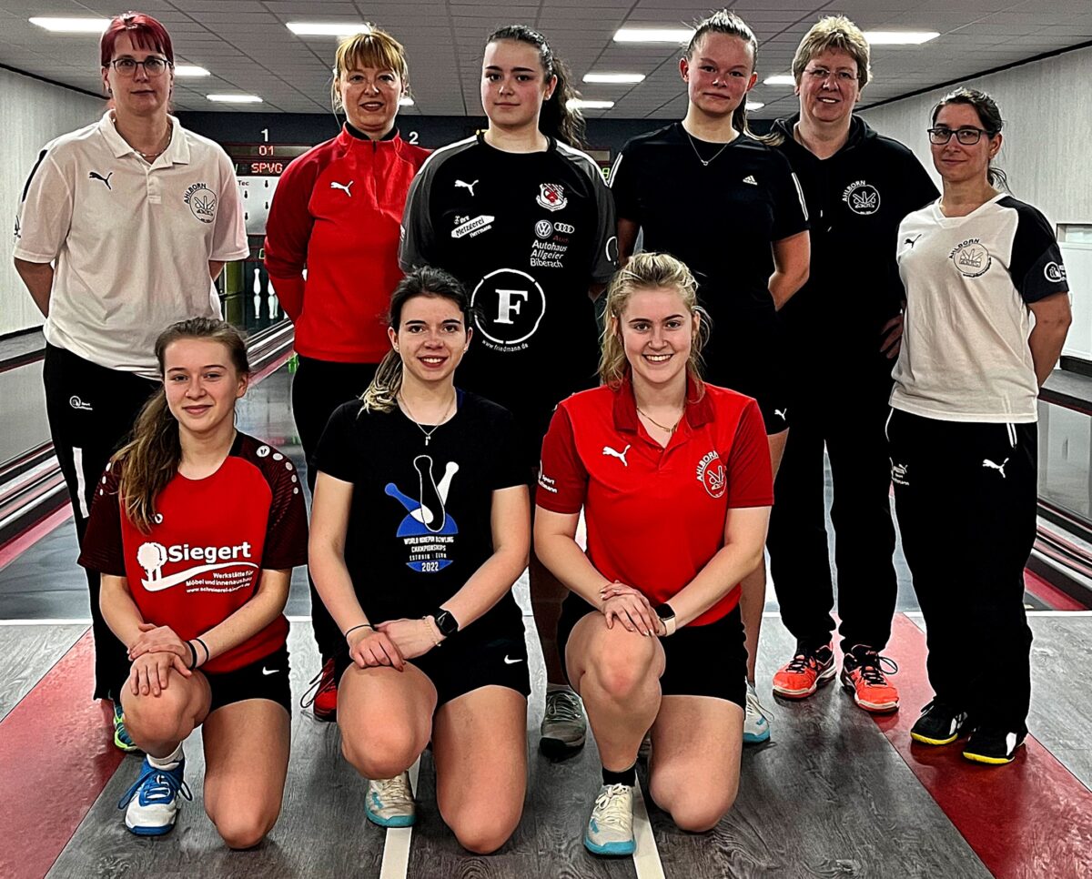 Besuch von der U18 Nationalmannschaft auf der neuen Kegelbahn