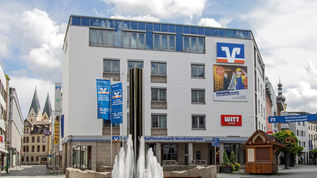 Von der kleinen Gewerbebank zur mitgliederstärksten Kreditgenossenschaft in der Oberpfalz