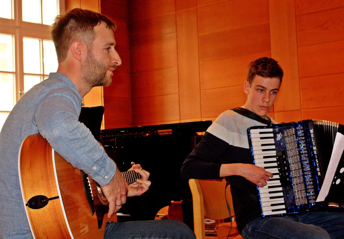 Große Bandbreite an musikalischen Richtungen mit dem Akkordeon und der Steirischen