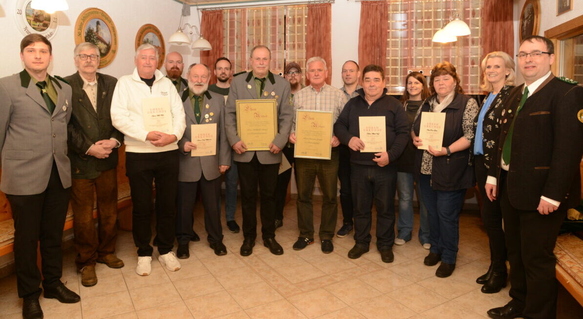 Schützenverein Einigkeit ehrt zwei besondere Mitglieder