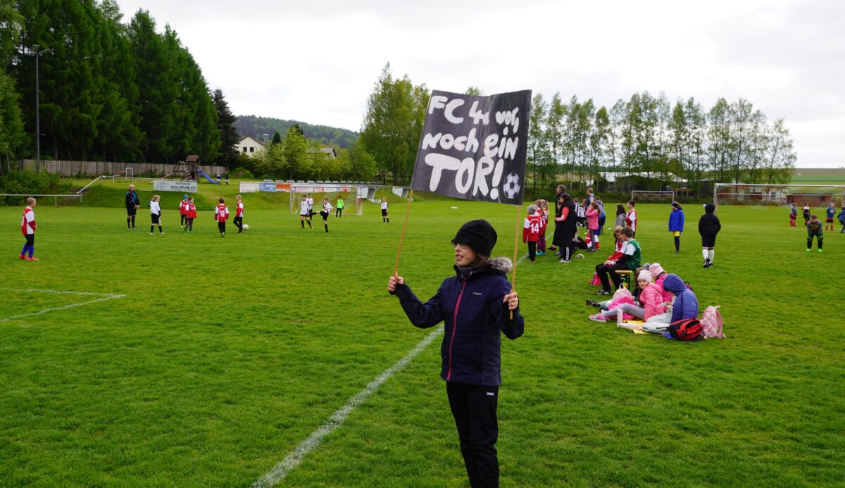 Grundschulfußball: Neustadt/WN und Bechtsrieth kicken in der Endrunde