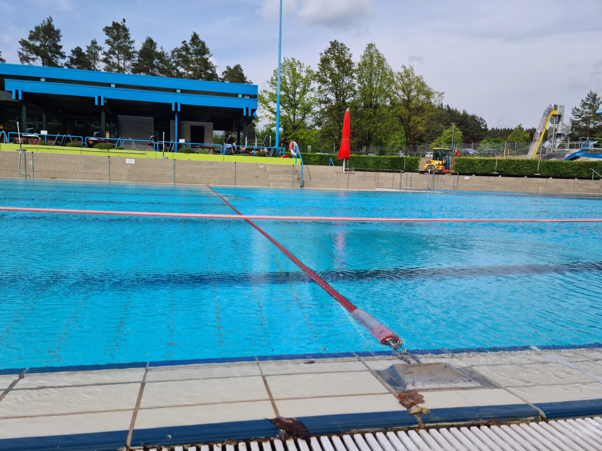 Stadtrat Grafenwöhr: Antrag auf Einführung fester Schwimmzeiten