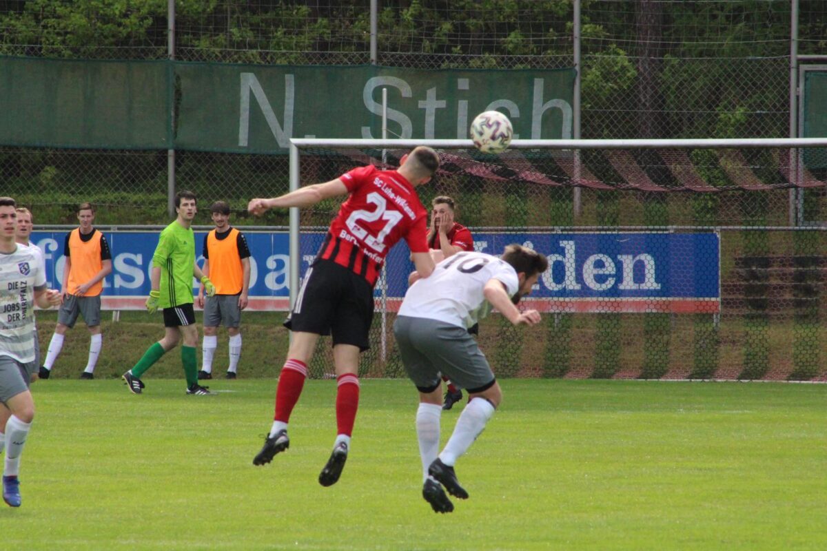 Etzenricht bezwingt den Liga-Primus