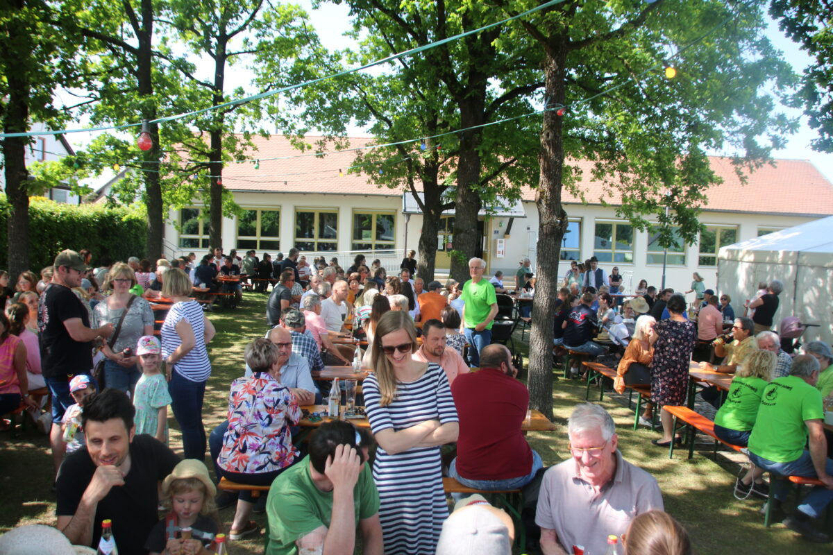 Kaiserwetter beim Gartenfest der Feuerwehr Gmünd