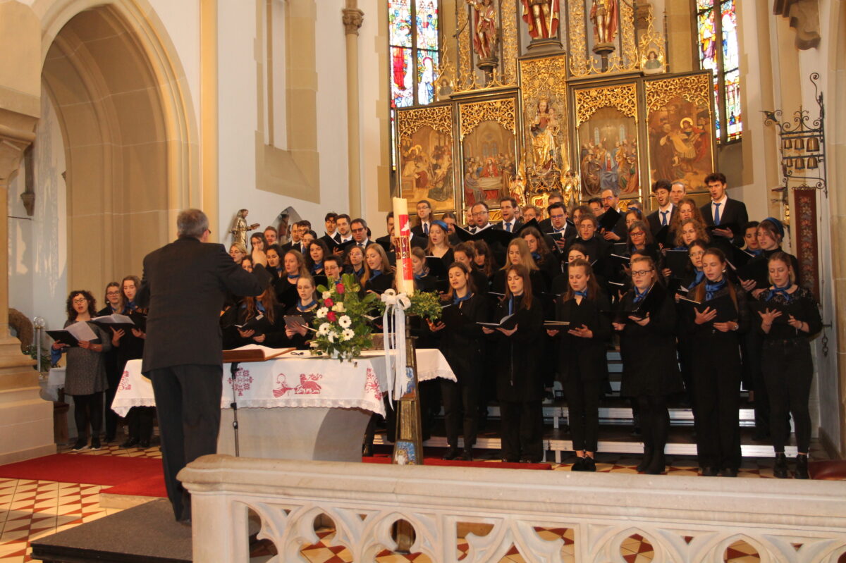 Regensburger Uni-Chor begeistert mit Romantik pur