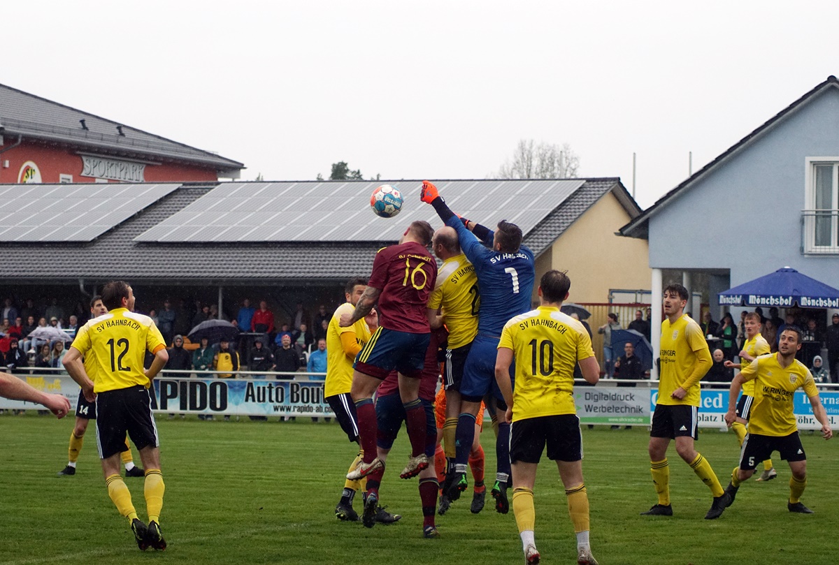 Toto-Pokal: SV Grafenwöhr verliert Endspiel gegen Hahnbach knapp mit 1:2