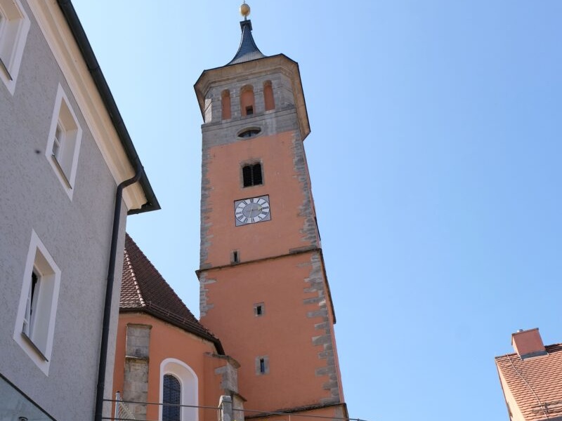 Ältestes Mauerwerk von Floß besichtigt