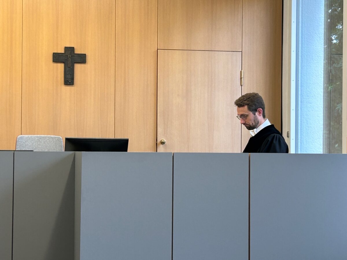 Einzelhandelskaufmann Opfer von Einbruch durch Freund