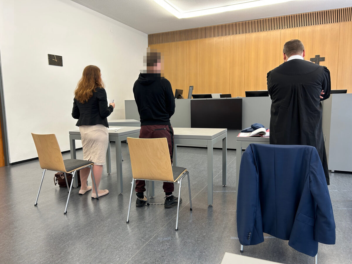 Junger Pole auf ausgedehnter Diebestour unterwegs