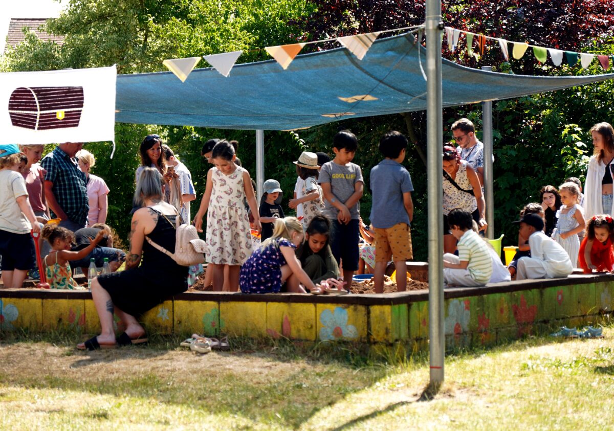 Kindergarten Kunterbunt feiert sein Sommerfest