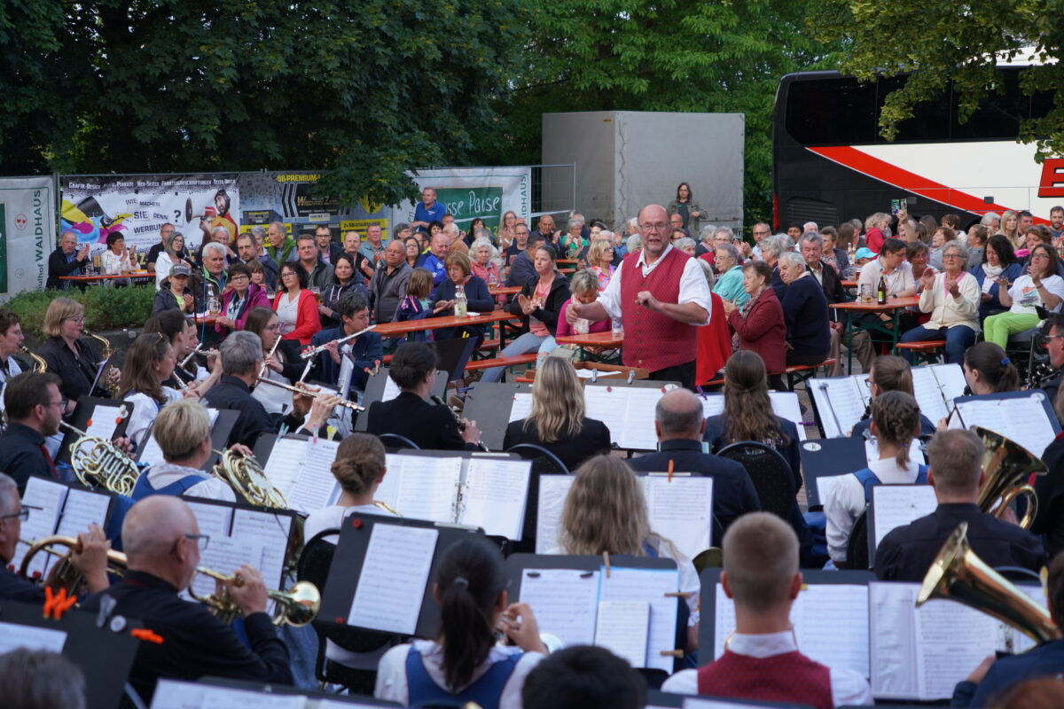 Rheinland-Pfalz trifft Oberpfalz – Gelungene Abendserenade