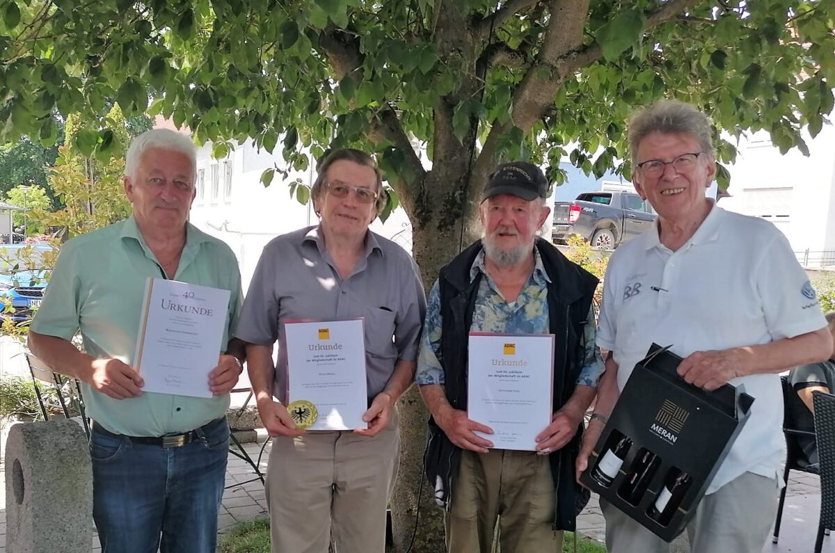 ADAC Ortsclub ehrenwert und reiselustig