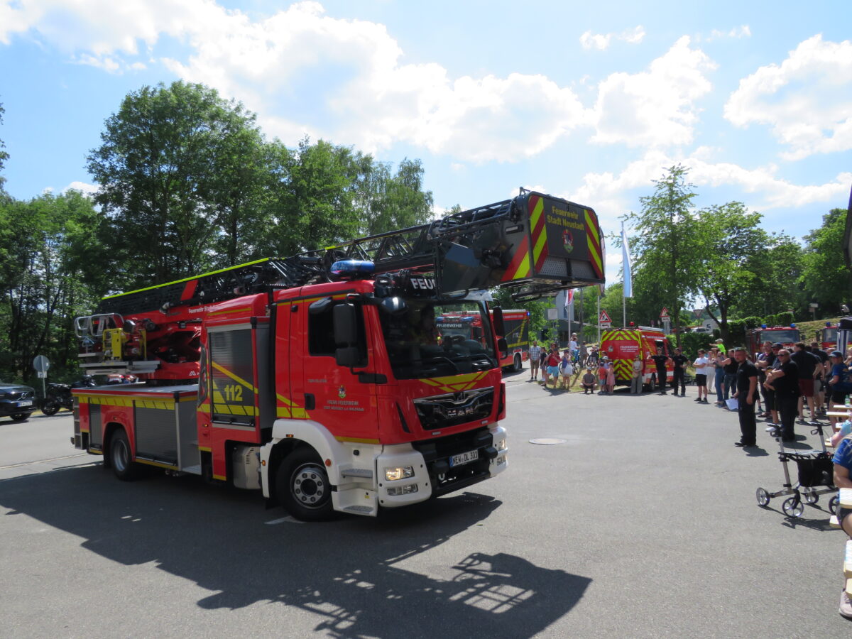 Große Augen beim Wachfest der Feuerwehr Neustadt