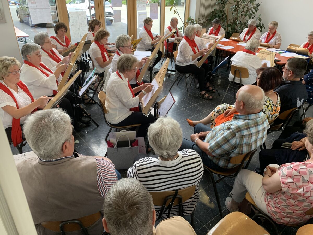 Serenadenauftakt ruhig und zünftig