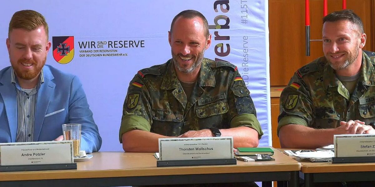 „Tag der offenen Tür“ bei Bundeswehr – mit Til Schweiger und Nino de Angelo
