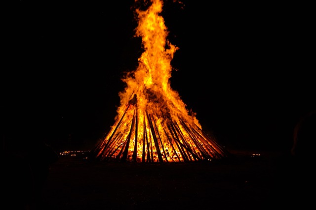 Erneut Johannisfeuer widerrechtlich entzündet