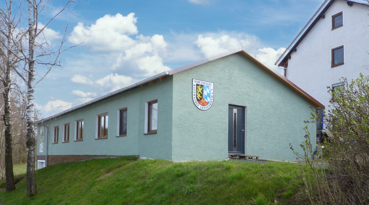 Bayerntreuschützen laden zur Standeinweihung