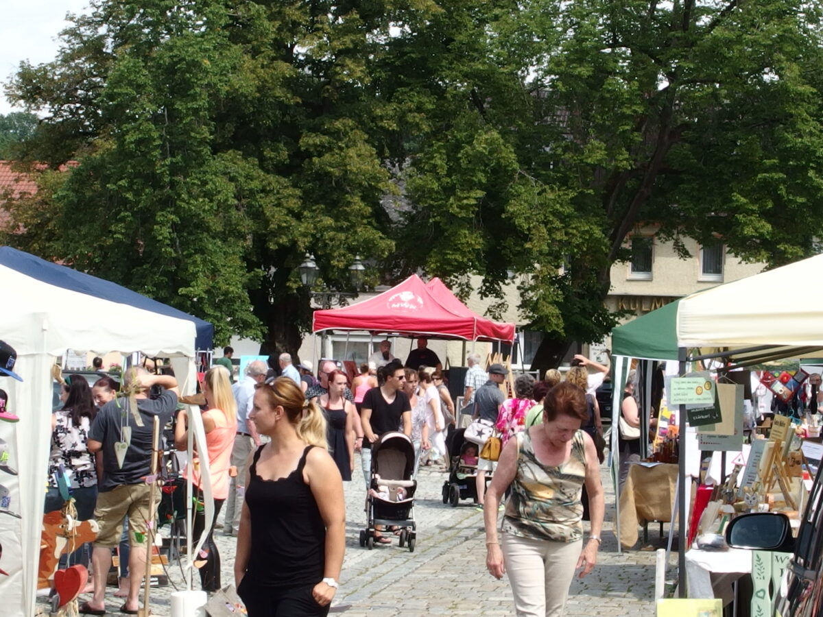 Bummeln, Shoppen und Feiern beim Grafenwöhrer Annamarkt