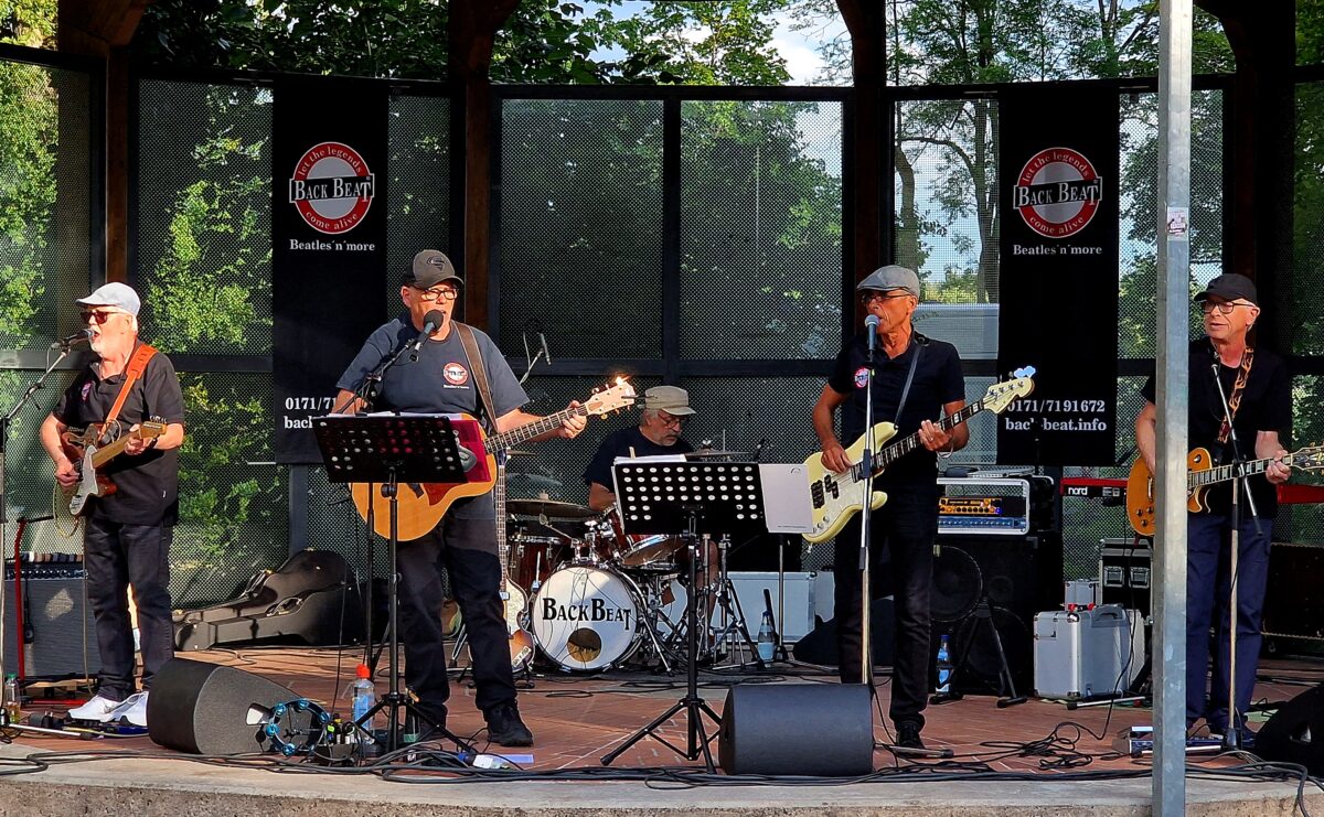 Eine Zeitreise mit „Back Beat“ bei der Serenade
