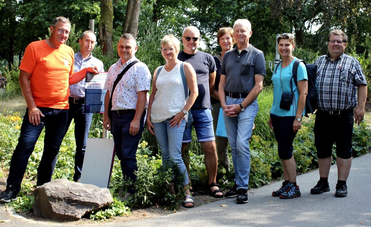 Durch den Gemeinwohlweg im Max-Reger-Park