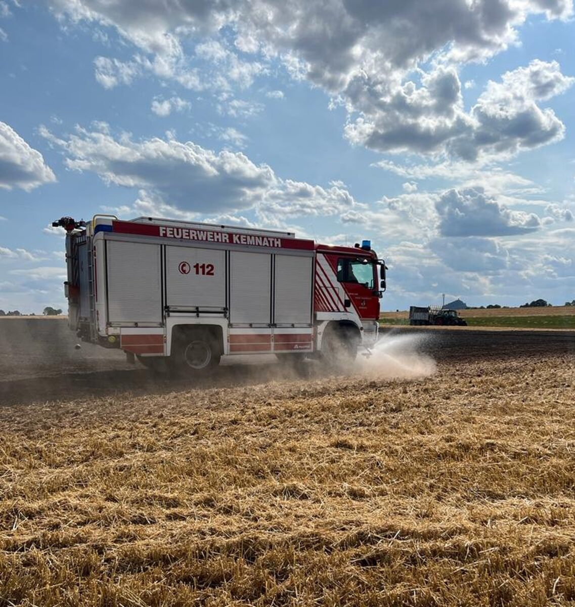 Hilferufe, Feldbrand und automatische Brandmeldung: Feuerwehr im Dauereinsatz