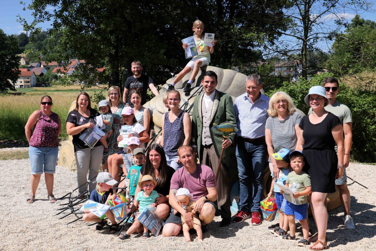 Neuer Erlebnisspielplatz Fisch in Friedenfels eröffnet