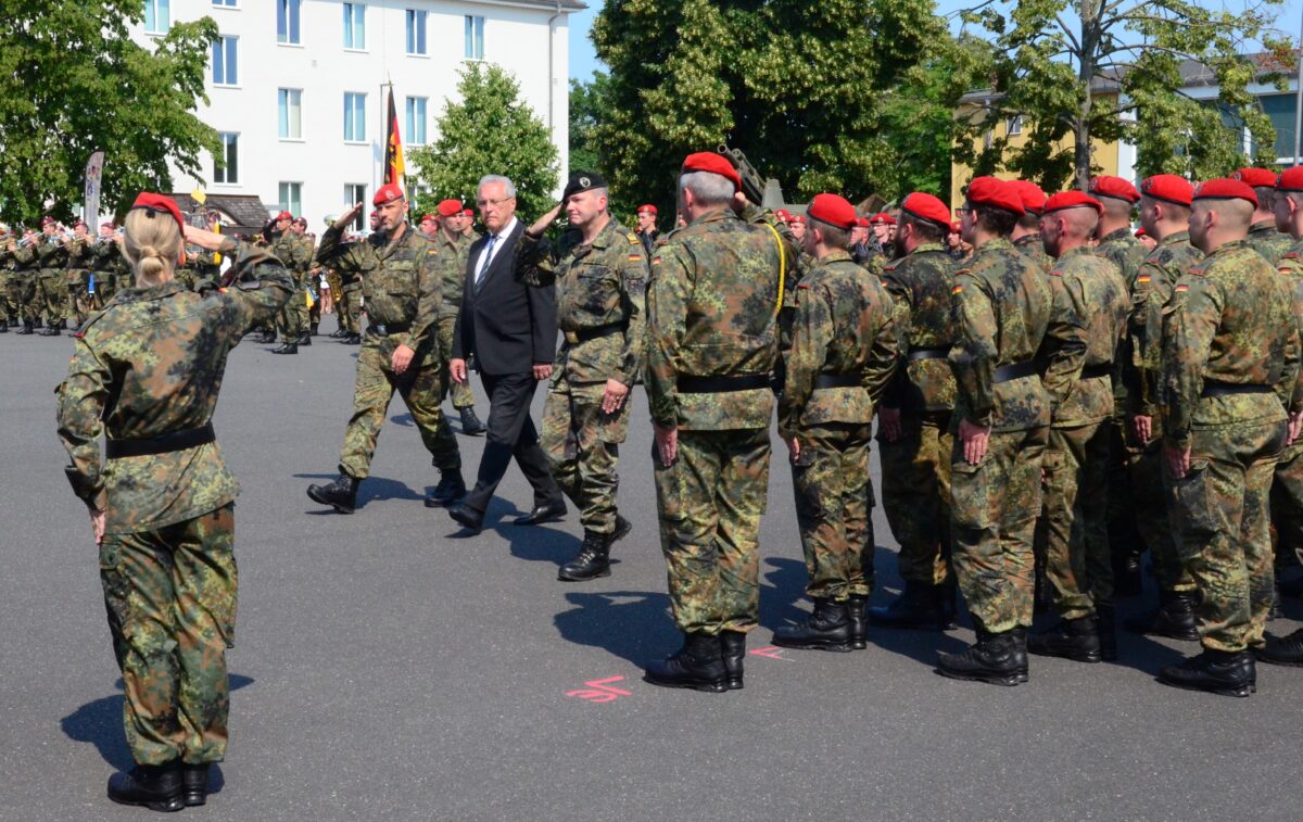 96 Soldatinnen und Soldaten zur Stärkung der Nato-Ostflanke nach Litauen verabschiedet