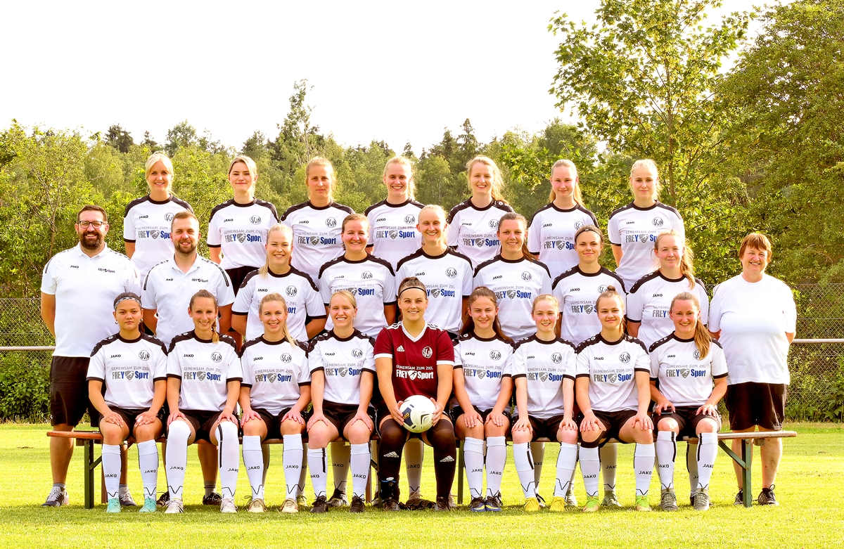 Neusorger Damen feiern ungefährdeten Sieg beim FC OVI-Teunz