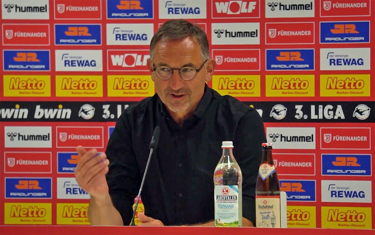 Kein Aufstiegsversprechen von Achim Beierlorzer: Der neue Sportchef als ambitionierter Jahn-Psychologe