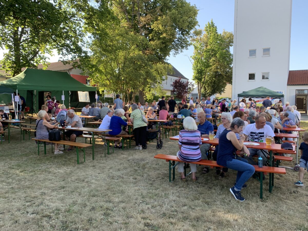 Selbst kreierte Pizzen und mehr beim Pfarrfest