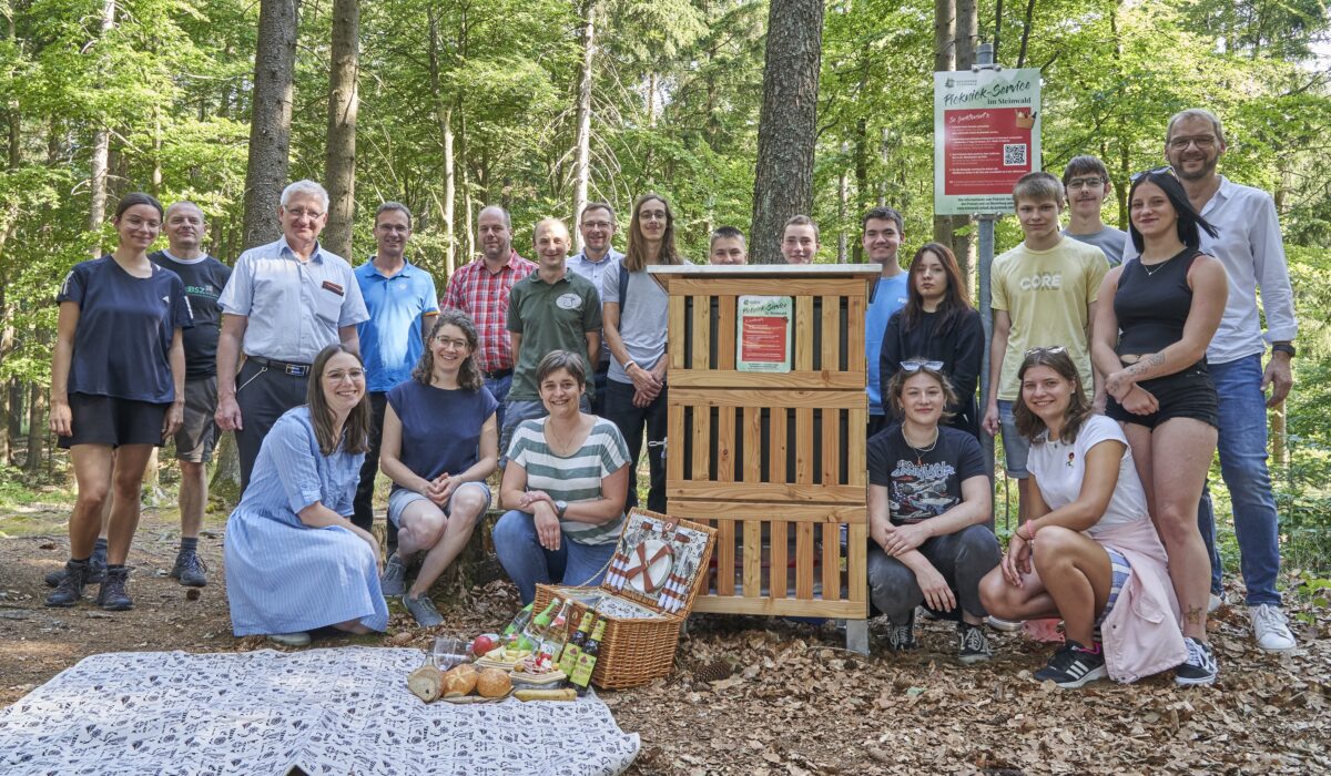 Künftige Handwerker erproben den Picknick-Service