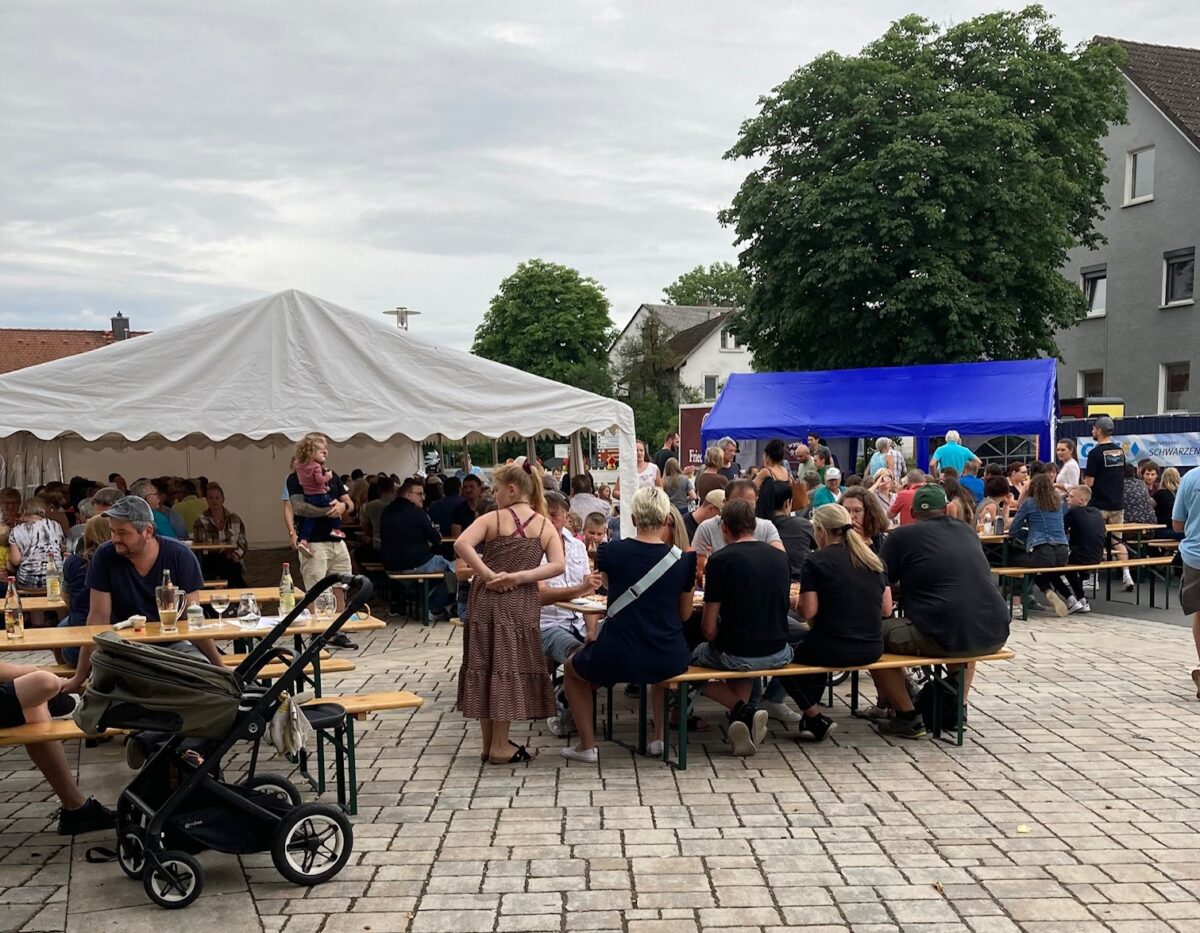„La Dolce Vita“ beim Pizzafest der Schwarzenbacher CSU