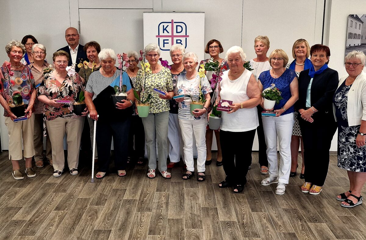Seit 50 Jahren im Einsatz: Hammerweg-Frauen feiern Jubiläum