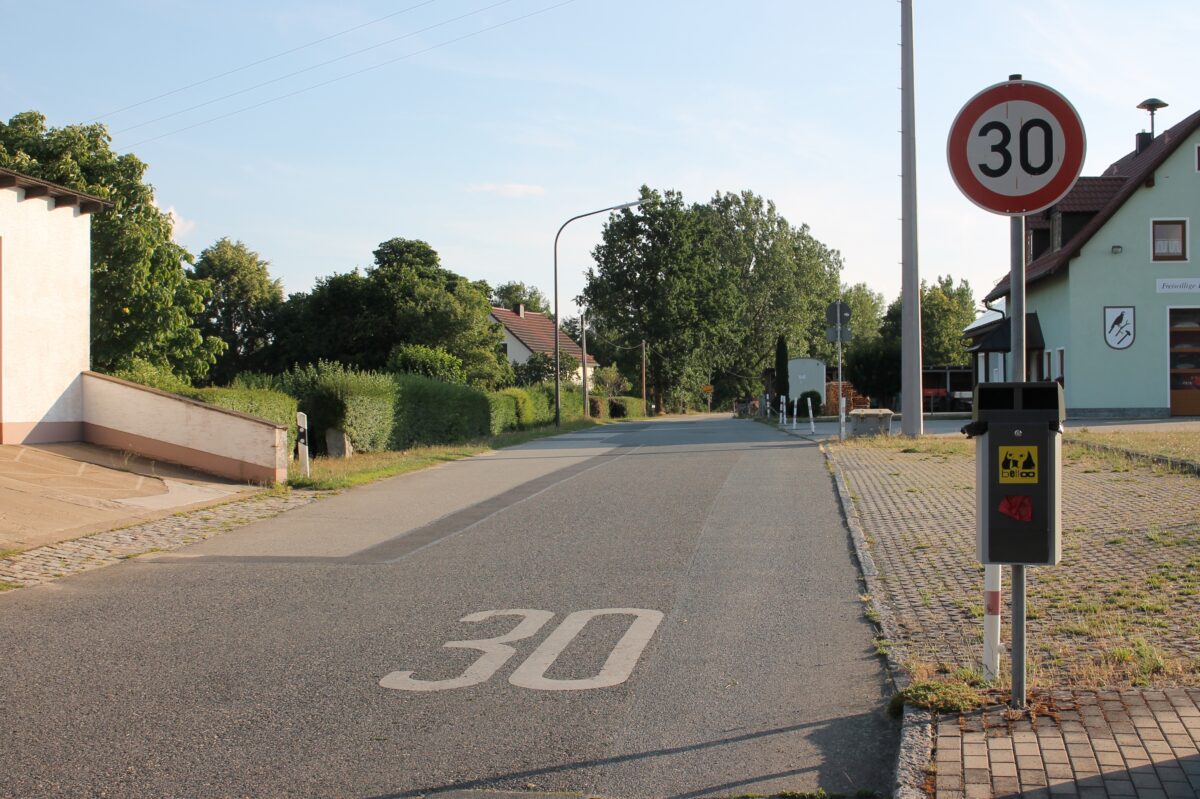 Autofahrer geben in der Tempo-30-Zone zu viel Gas